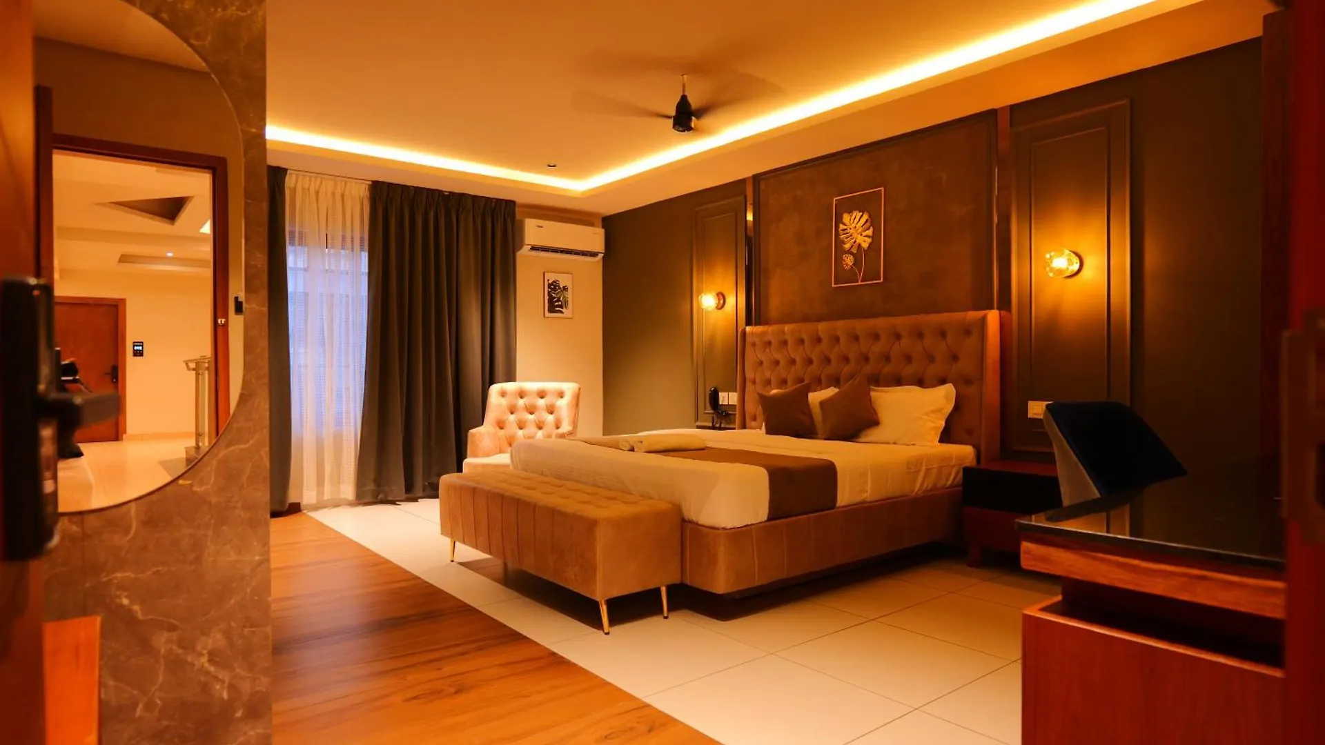 Hotel Classico International Kannangad